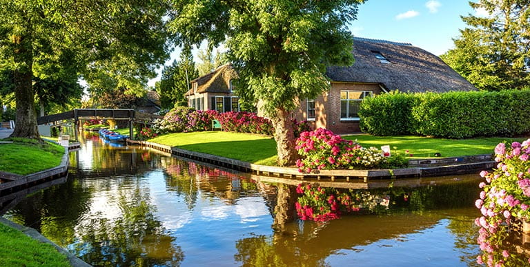 The canals of Giethoorn